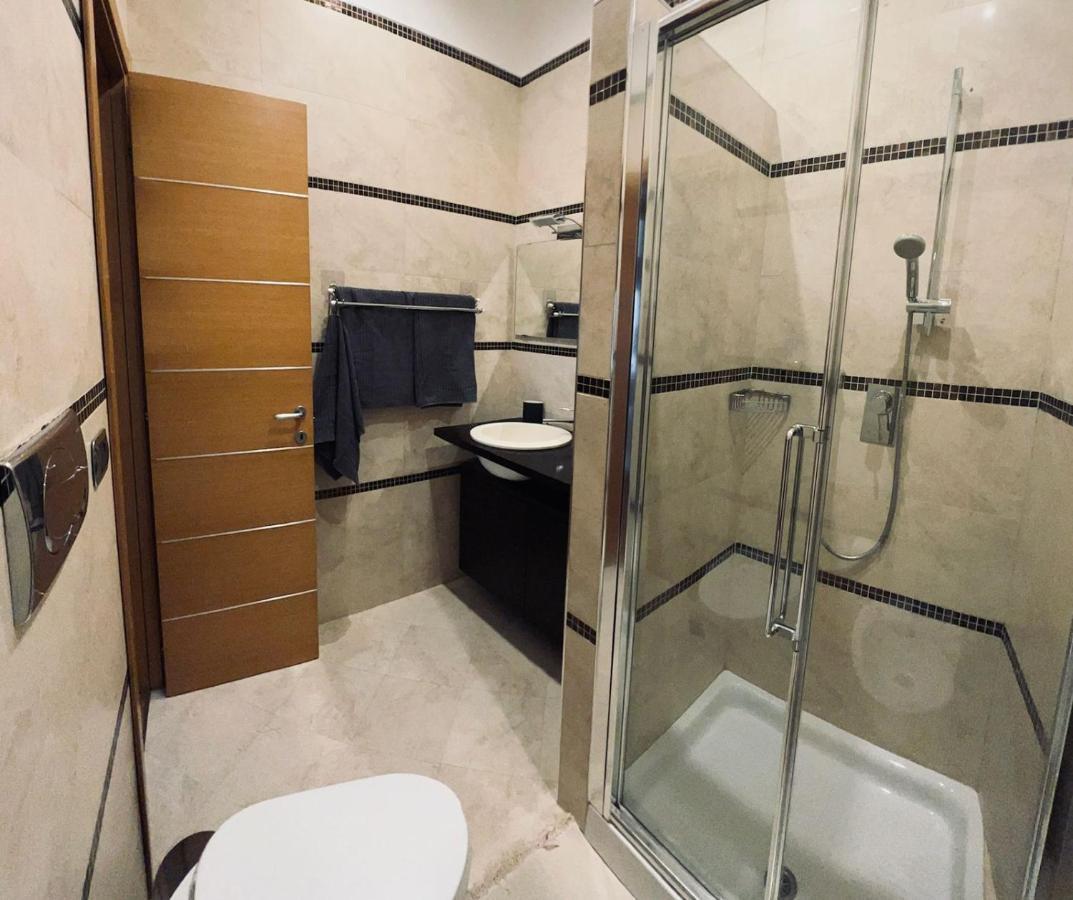 Best Stay - Bari Centrale Luaran gambar
