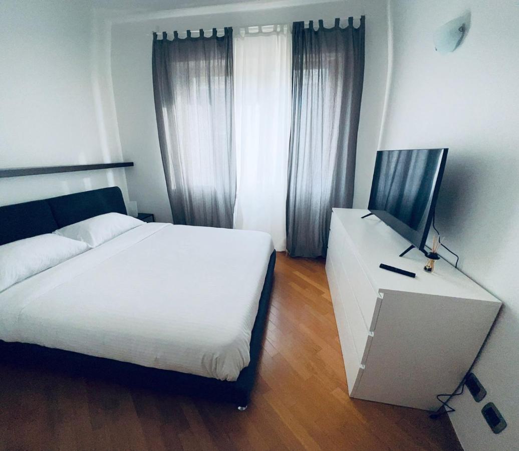 Best Stay - Bari Centrale Luaran gambar